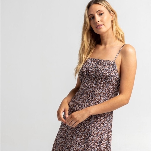 🔆BILLABONG🔆 CLEAR SKIES DRESS - Picture 3 of 13